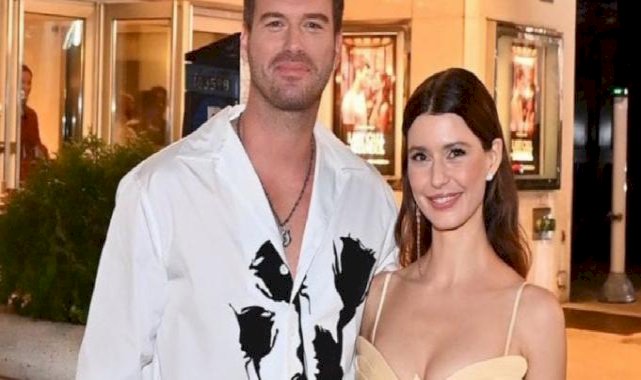 Kenan Doğulu ile Kıvanç Tatlıtuğ'un gala karesi gündem oldu