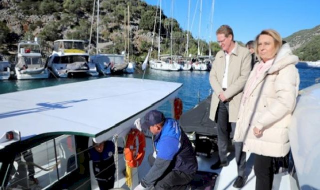 Meyer,  büyükşehirin atık alım teknelerini ve tesislerini inceledi