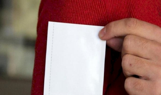 Nikotin bandını doğru yere yapıştırın! Sol göğsünüze değil sağ omzunuza