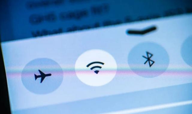 Telefonlardaki hücresel veri ve Wi-Fi'yi kapatmak, radyasyon miktarını azaltır mı