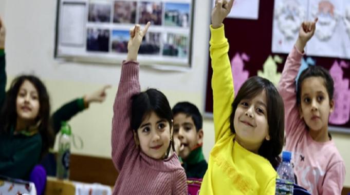 Yeni müfredat gelecek yıldan itibaren kademeli olarak uygulanacak