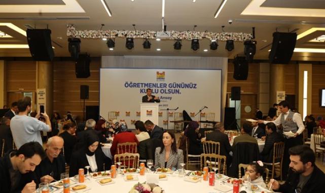 Zeytinburnu'nda "24 Kasım Öğretmenler Günü Yemeği" programı düzenlendi