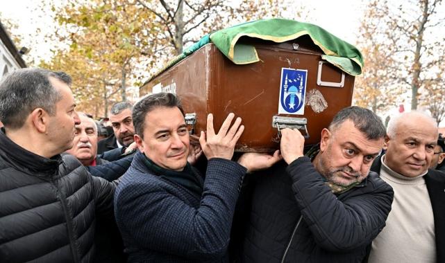 Ali Babacan’ın annesi son yolculuğuna uğurlandı