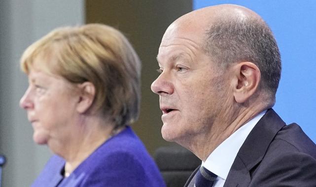 Almanya'da halkın çoğunluğu, Scholz koalisyonunun çökeceğine inanıyor