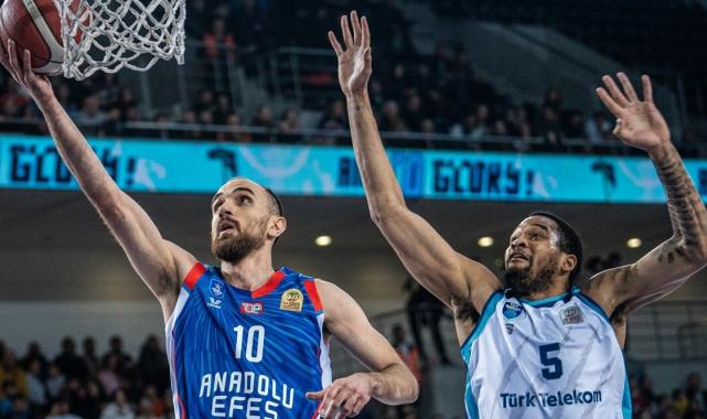 Anadolu Efes, Türk Telekom deplasmanında kazandı