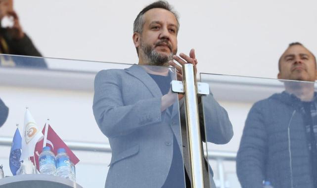 Antalyaspor Başkanı Sinan Boztepe: Ligde 3'üncü olanı şampiyon ilan ediyorum