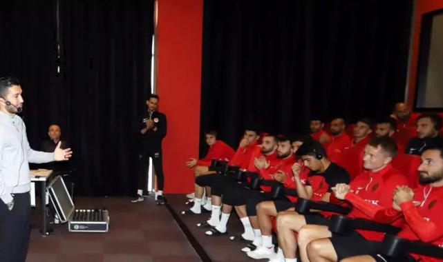 Antalyaspor'dan Nuri Şahin’e veda mesajı