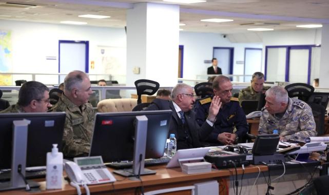 Bakan Güler ve komuta kademesi harekat merkezinde! "Evlatlarımızın intikamını almak için irademiz tam"