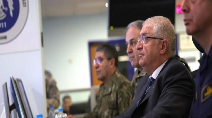 Bakan Güler ve komuta kademesi harekat merkezinde! "Evlatlarımızın intikamını almak için irademiz tam"