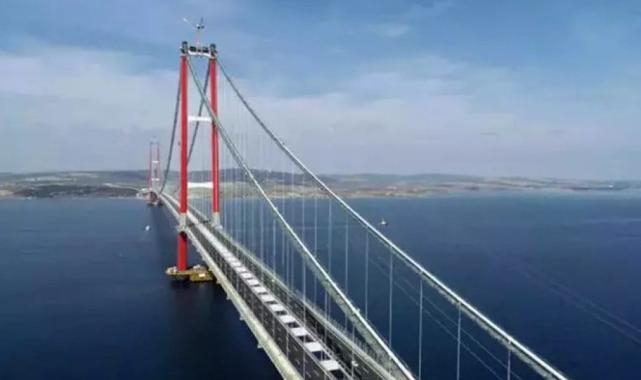 Bakan Uraloğlu: Dünyada yılın en iyi projesi 1915 Çanakkale Köprüsü oldu