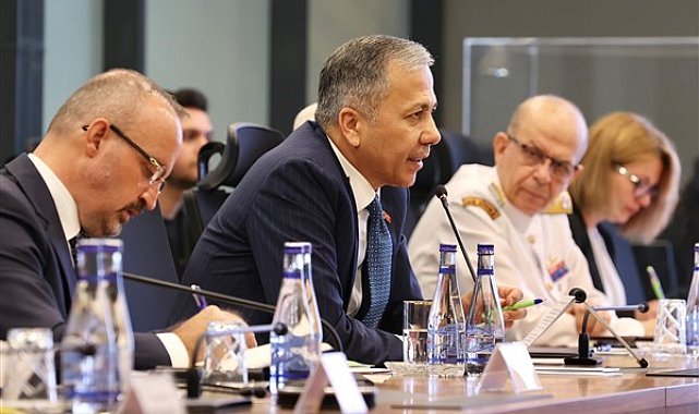 Bakan Yerlikaya: “Türkiye Yüzyılı’nda Erzurum’un huzuru, Türkiye’nin huzurudur”