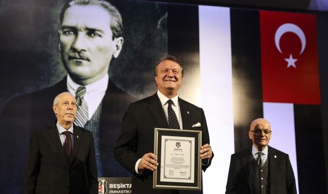 Beşiktaş Başkanı Hasan Arat'tan Fenerbahçe derbisi açıklaması