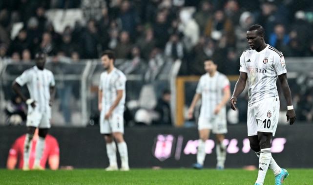 Beşiktaş'ta hayal kırıklığı! Liderin 14 puan gerisindeler