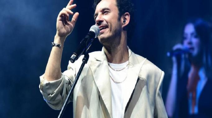 Buray&#039;dan sevgilisi Ezgi Şenler&#039;i üzen itiraf: &quot;Evlenmeyi düşünmüyorum&quot;