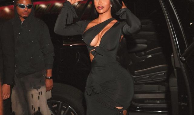 Cardi B parti tarzıyla dikkat çekti: Frikik vermek istemedi