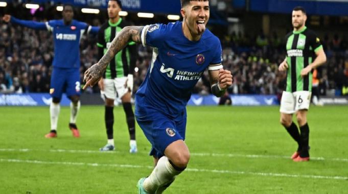 Chelsea, ilk yarıda 10 kişi kaldığı maçta Brighton&#039;ı 3-2 mağlup etti