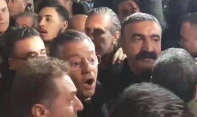 CHP lideri Özgür Özel'e şehit cenazesinde tepki! 'Özgür dışarı'