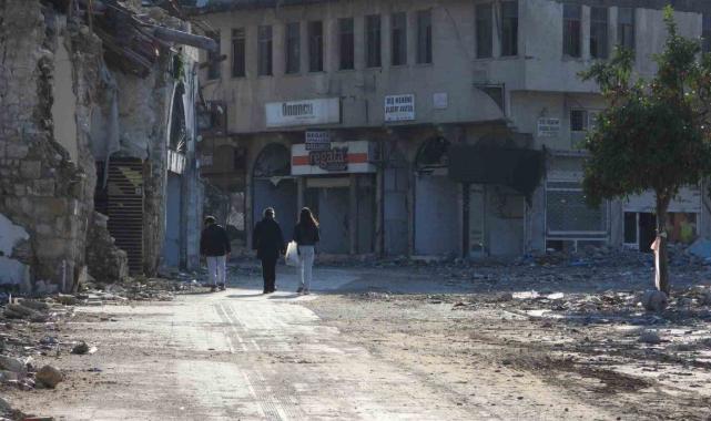 Depremin enkaza çevirdiği Hatay'da yeni yıl dileği: Eski günlere dönmek...