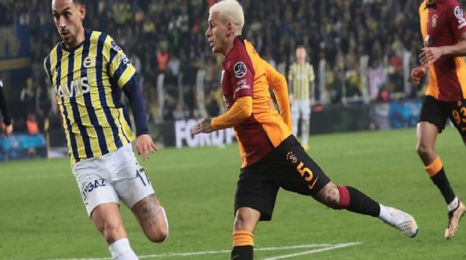 Derbide 3 futbolcu cezalı duruma düştü!