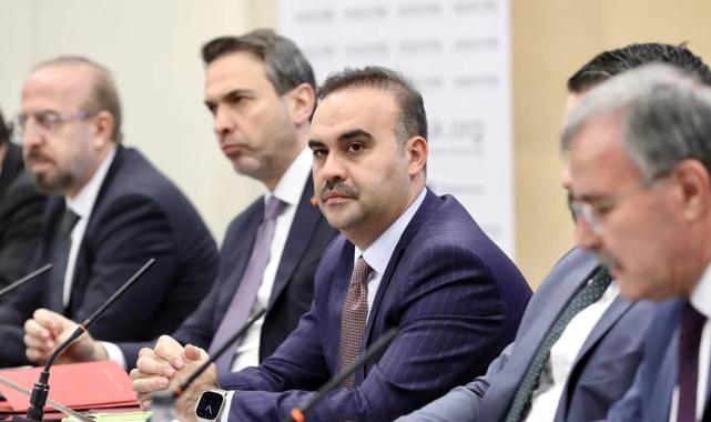 Fatih Kacır, 7 yeni OSB'nin kuruluş kararlarını imzaladıklarını bildirdi