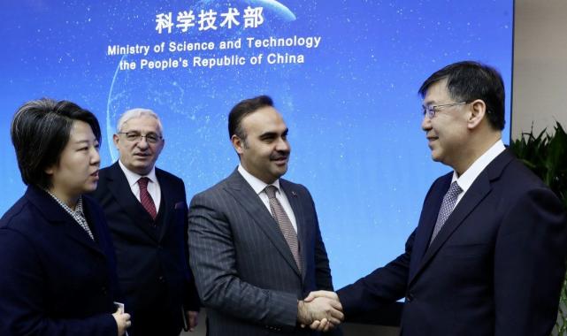 Fatih Kacır: Elektrikli araç alanında Türkiye’yi üretim üssü haline getirmek istiyoruz