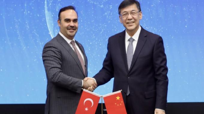 Fatih Kacır: Elektrikli araç alanında Türkiye’yi üretim üssü haline getirmek istiyoruz