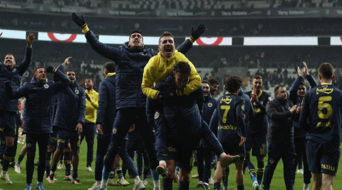 Fenerbahçe&#039;den derbi sonrası Beşiktaş&#039;a gönderme