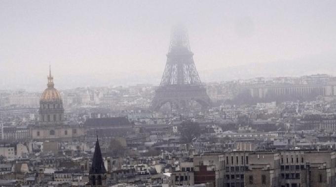 Fransa'da grev! Eyfel Kulesi ziyarete kapatıldı