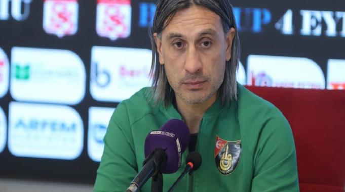 Hakan Yakın&#039;dan ayrılık sinyali!