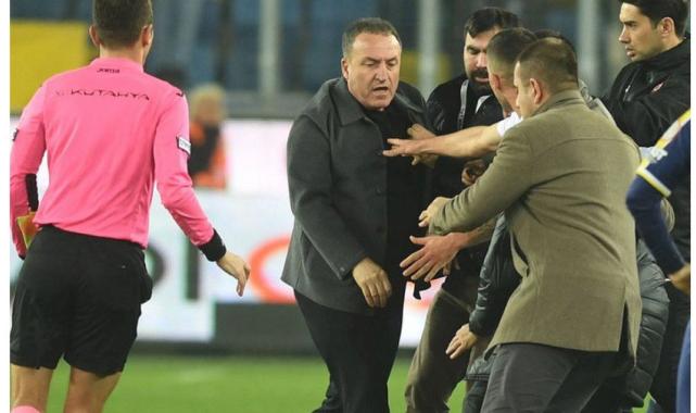 Halil Umut Meler'e yumruklu saldırı dünya basınında