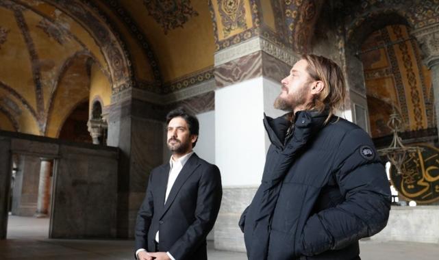 Hollywood yıldızı Travis Fimmel, Ayasofya'yı gezdi