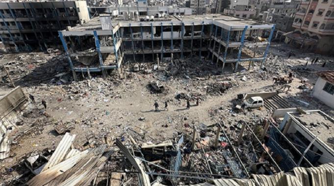 İsrail yine Gazze'ye saldırdı: En az 100 ölü