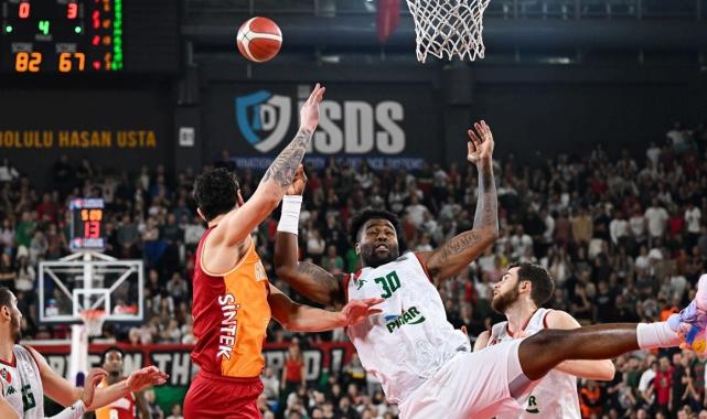 Karşıyaka, Galatasaray'ı 22 sayı farkla yendi