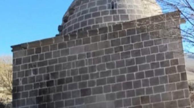 Kayseri&#039;de 7,5 asırlık türbe restore edildi