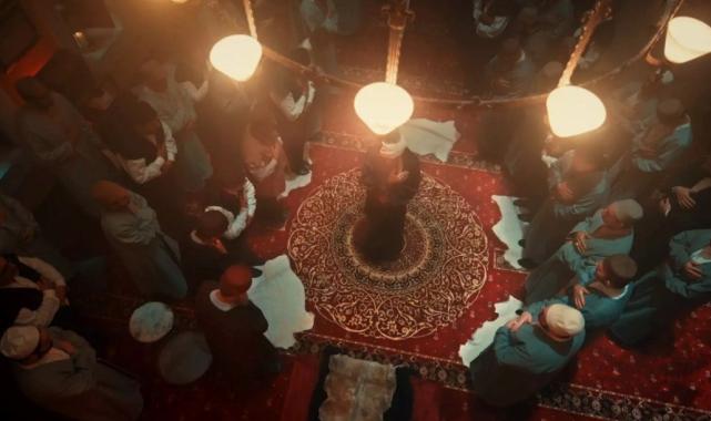 Kızıl Goncalar konusu nedir, oyuncuları kimler? Tarikatların gerçek yüzü...