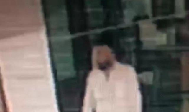 Kütahya'da namaz kılar gibi yapıp para çalan hırsız tutuklandı! O anlar kamerada...