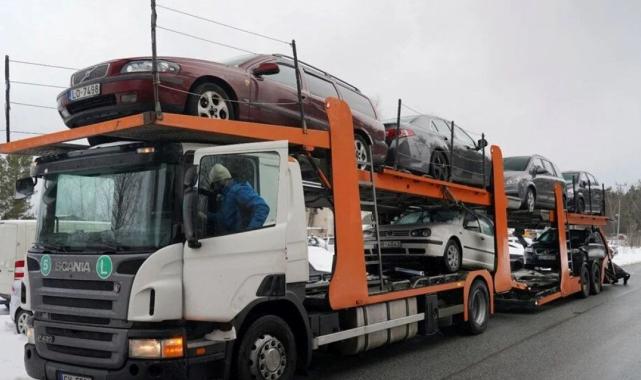 Letonya, alkollü sürücülerin araçlarını Ukrayna'ya hibe etti