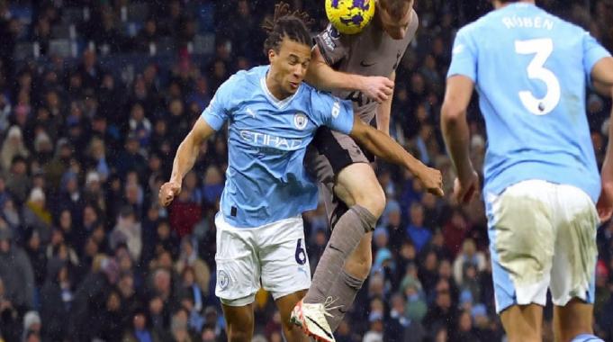 Manchester City ile Tottenham arasındaki gol düellosunda kazanan çıkmadı