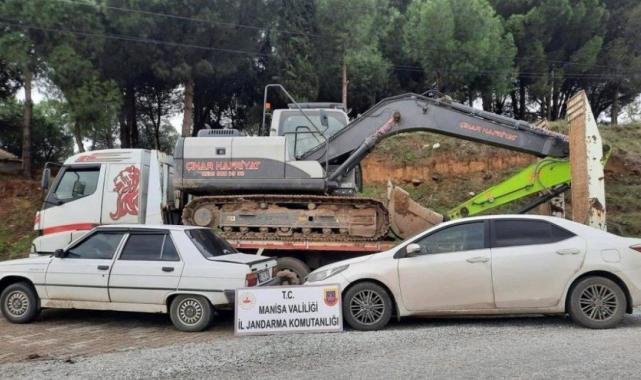 Manisa'da kaçak kazı yapan 6 kişi suçüstü yakalandı