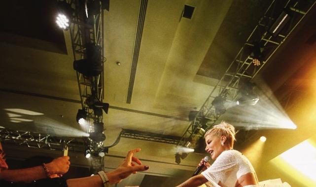 Pop dünyasında büyük dayanışma