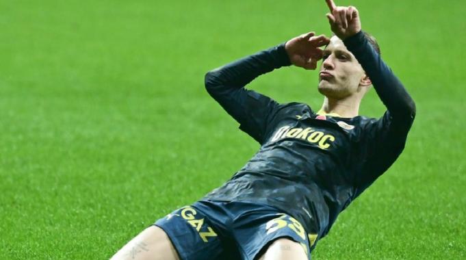 Sebastian Szymanski: Fenerbahçe&#039;yi çok iyi temsil ettik