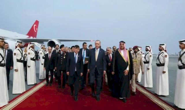 Almanya Cumhurbaşkanı'nı bekleten Katar, Cumhurbaşkanı Erdoğan'ı güllerle karşıladı