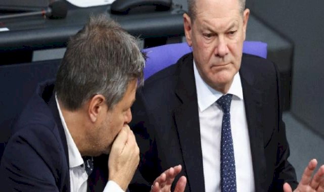 Almanya'da halkın çoğunluğu, Scholz koalisyonunun çökeceğine inanıyor