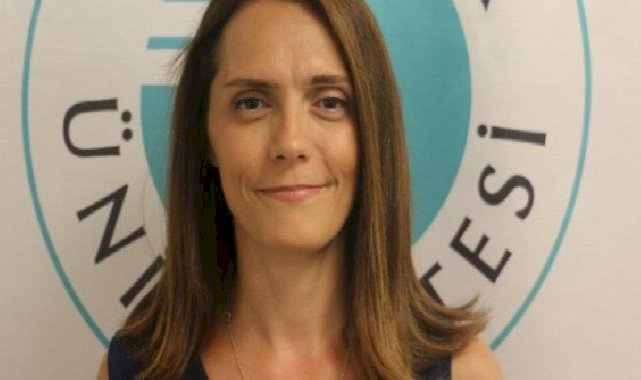 Alzheimer hastasına bakım veren de depresyona giriyor!