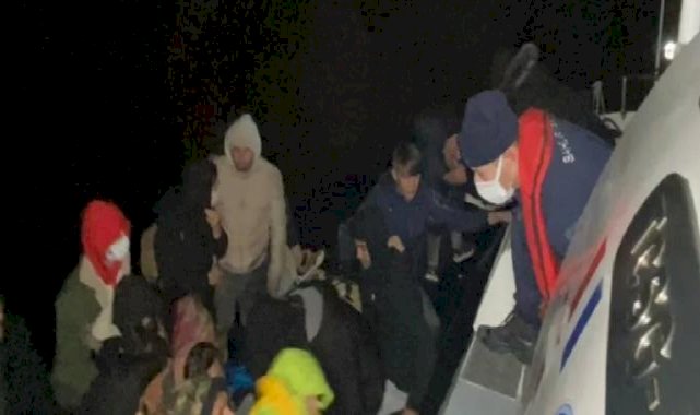 Çanakkale'de 96 kaçak göçmen kurtarıldı, 15 kaçak göçmen yakalandı