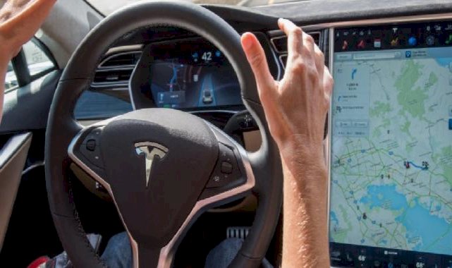 Eski Tesla çalışanı: Otopilot sisteminden endişe duyuyorum