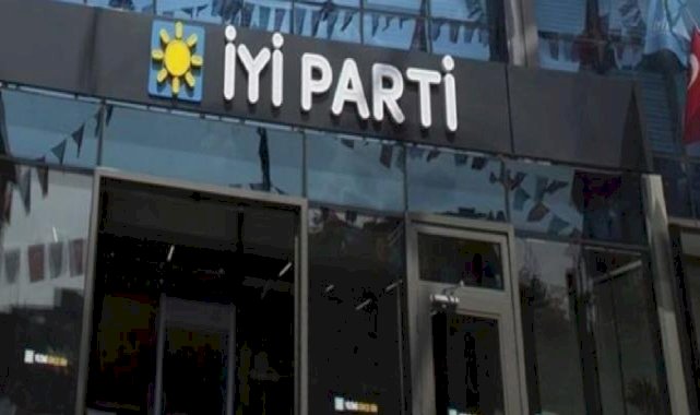 İyi Parti'de toplu istifa! Diyarbakır il ve ilçe teşkilatları görevini bıraktığını duyurdu
