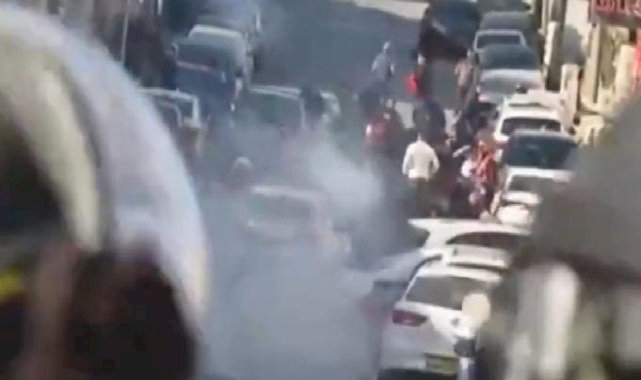 Mescid-i Aksa'da 11'inci cuma! İsrail polisinden namaz kılmak isteyen Filistinlilere sert müdahale