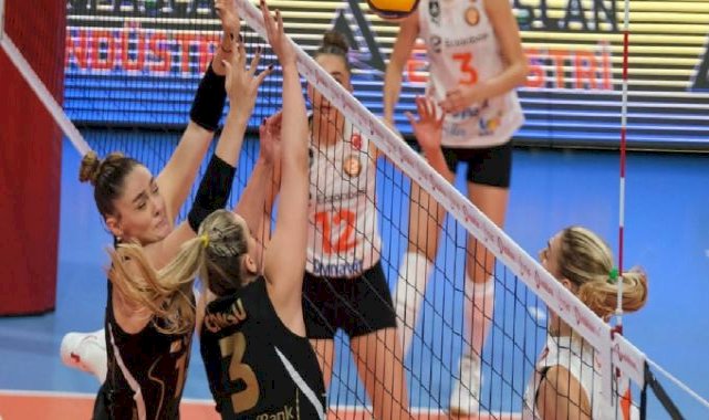 VakıfBank'ı yenen Eczacıbaşı, dünya şampiyonu oldu