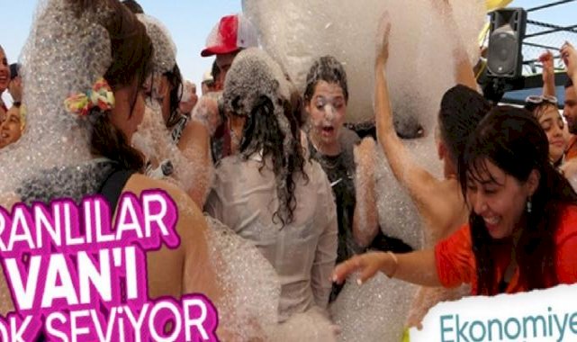 Vanlı turizmcinin yılbaşı sevinci... İranlı turistler otelleri doldurdu!